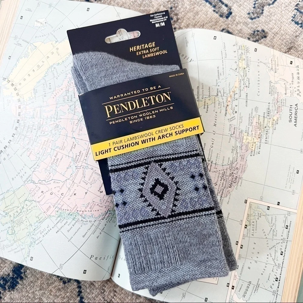 Pendleton Heritage Blue Light Cushion Moisture Wicking Soft Lambswool Crew Socks